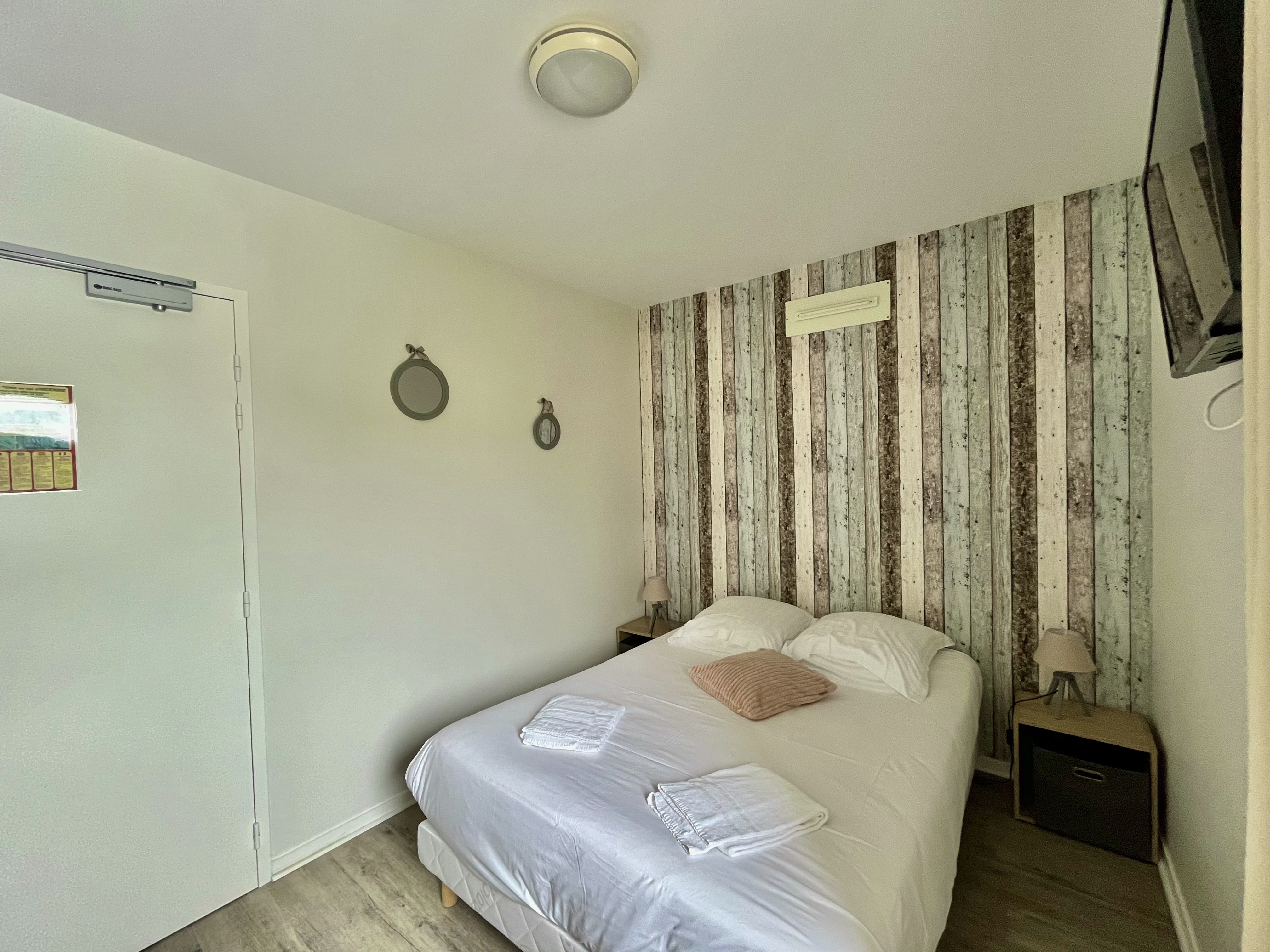 Chambre Double - Décoration de lit